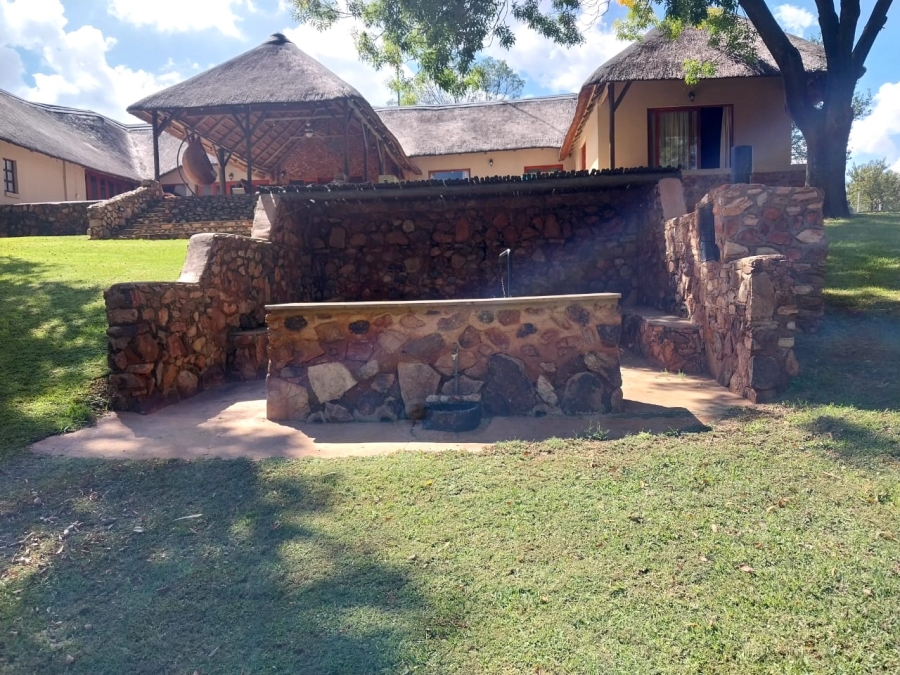 7 Bedroom Property for Sale in Parys Free State